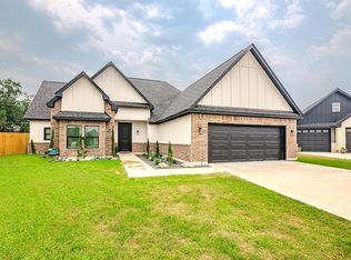 109 Luke Ct, Victoria, TX 77904