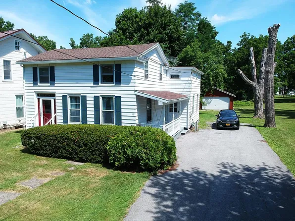 53 Center St, Geneseo, NY 14454