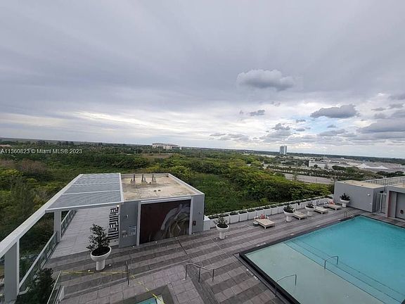 4th image of 2000 Metropica Way #911