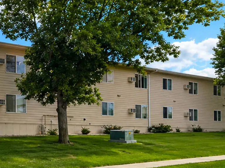 Cedar Ridge Apartments — Photo 3