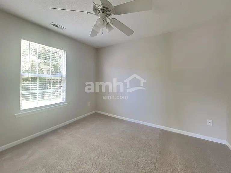 824 N Mossy Rock Rd — Photo 14