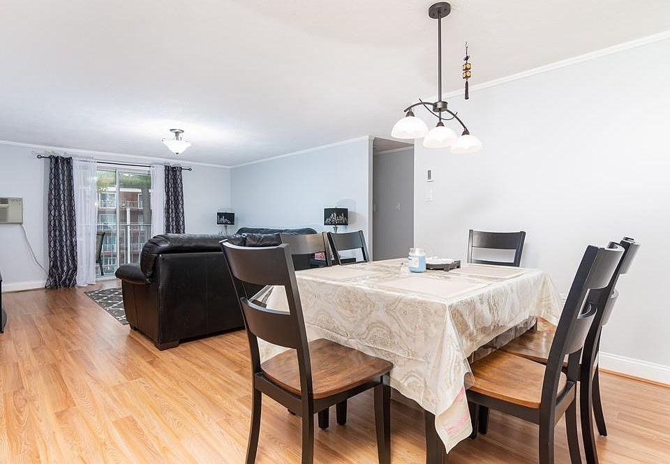 1st image of 26 Greentree Ln APT 37