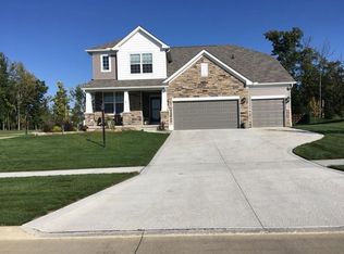 22355 S Greystone Dr, Strongsville, OH 44149