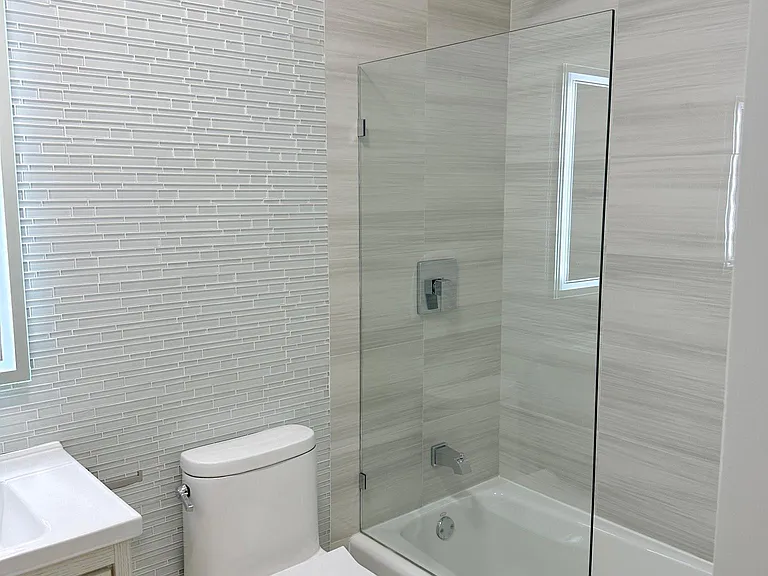 2150 W Potomac Ave #1 — Photo 19