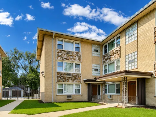 4857 W Byron St APT 103W, Chicago, IL 60641