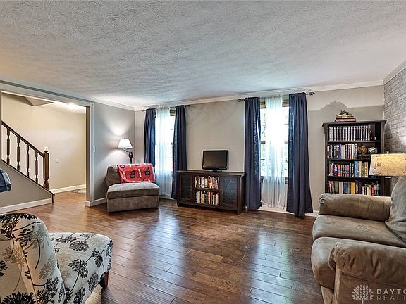 3rd image of 1550 Vista Ridge Dr
