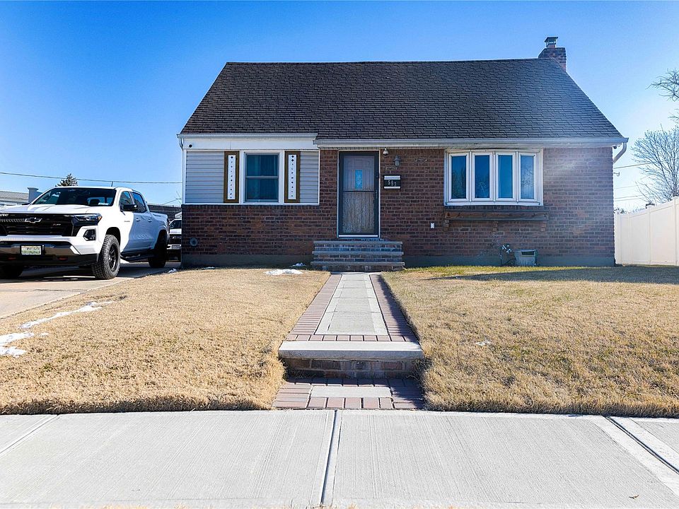 1st image of 593 Tulip Court