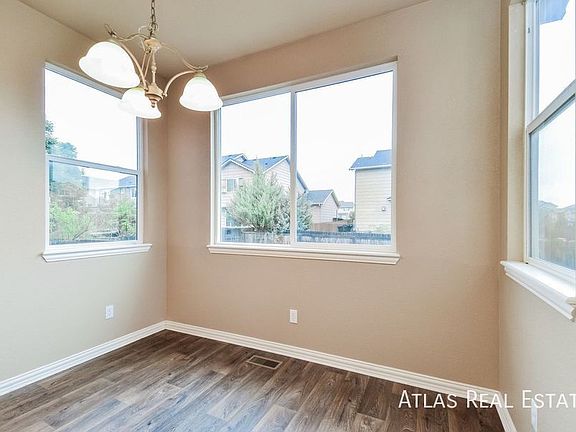 3rd image of 7974 Irish Dr