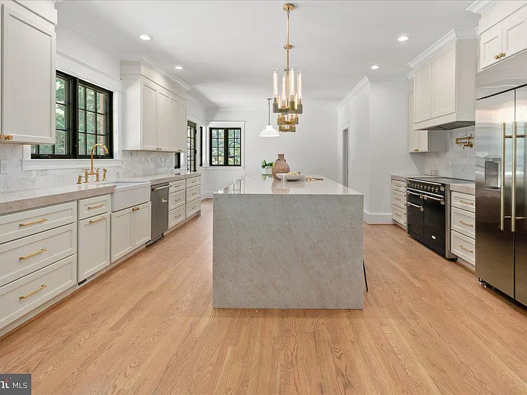 10816 Barn Wood Ln — Photo 13