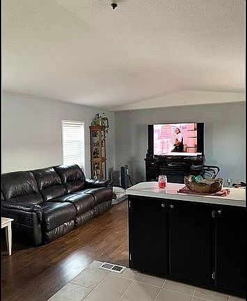 3rd image of 2080 Whispering Pines Dr