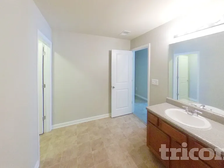 3272 Lowland Dr — Photo 10