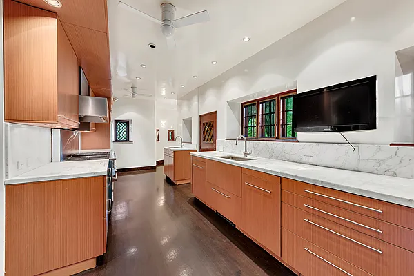 Rented by Compass | media 4