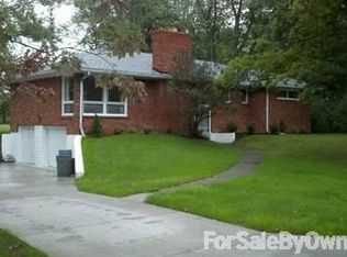 5489 Stilwell Rd, Hamburg, NY 14075