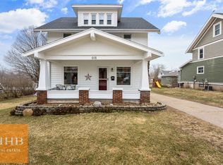 205 S 6th St, Mount Horeb, WI 53572