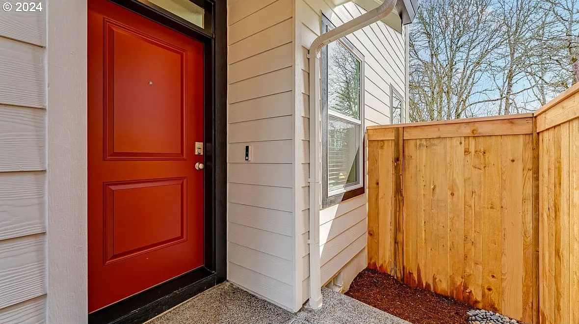 4 bed, 2.5 bath, 1499 sqft, $2,750 — Photo 3