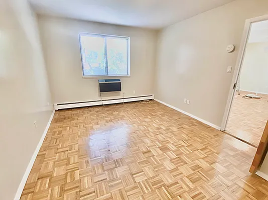 Rented by Papp Realty | media 14