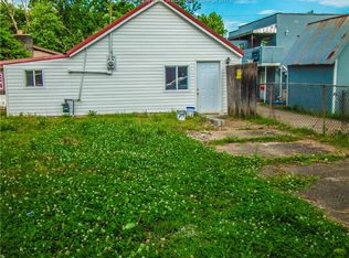 98 Lee St E, Saint Albans, WV 25177