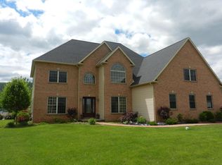 311 Katie Ln, Montoursville, PA 17754
