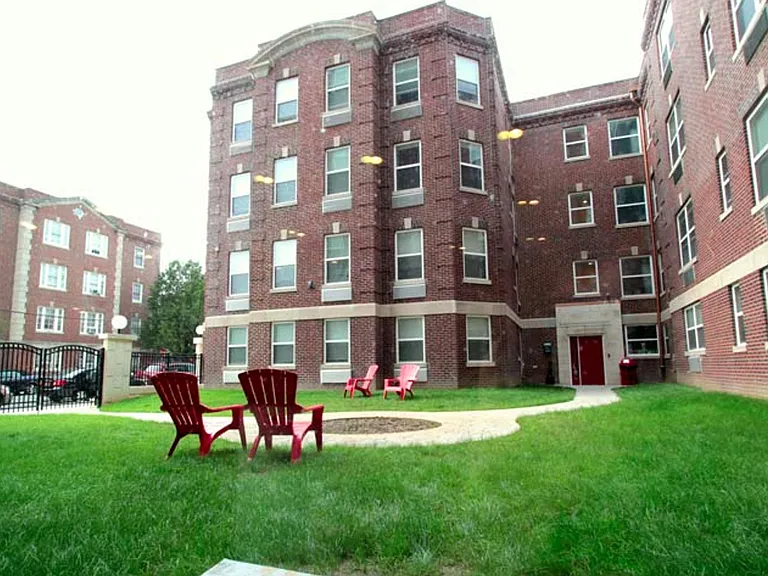 249 S 49th St #115 — Photo 17