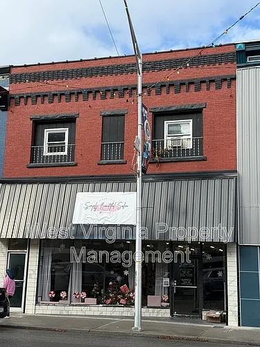 852 Mercer St Photo 1