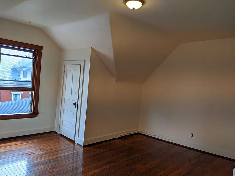 20 Wallace Avenue — Photo 7