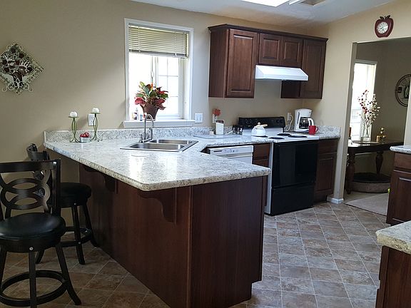 Snack bar area