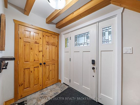 3rd image of 685 Park Rd