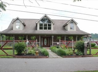 174 Cannery Ln, Winfield, WV 25213