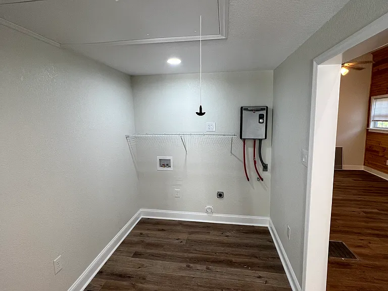 709 N Broad St #A — Photo 10