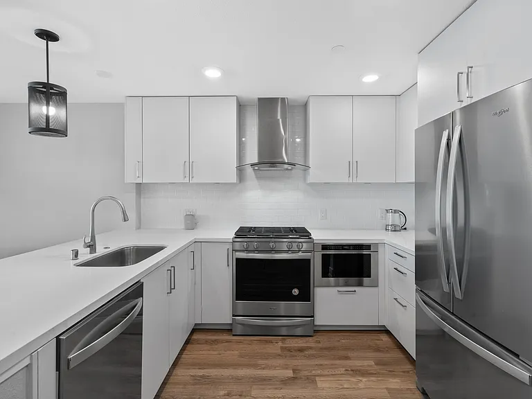 1048 Monroe St #321 — Photo 10