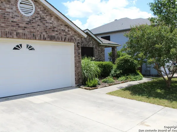 120 Victoria Point, Schertz, TX 78154