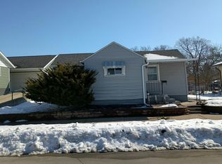 1922 Caledonia St, La Crosse, WI 54603