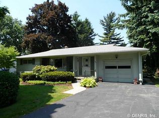 183 W Craig Hill Dr, Rochester, NY 14626