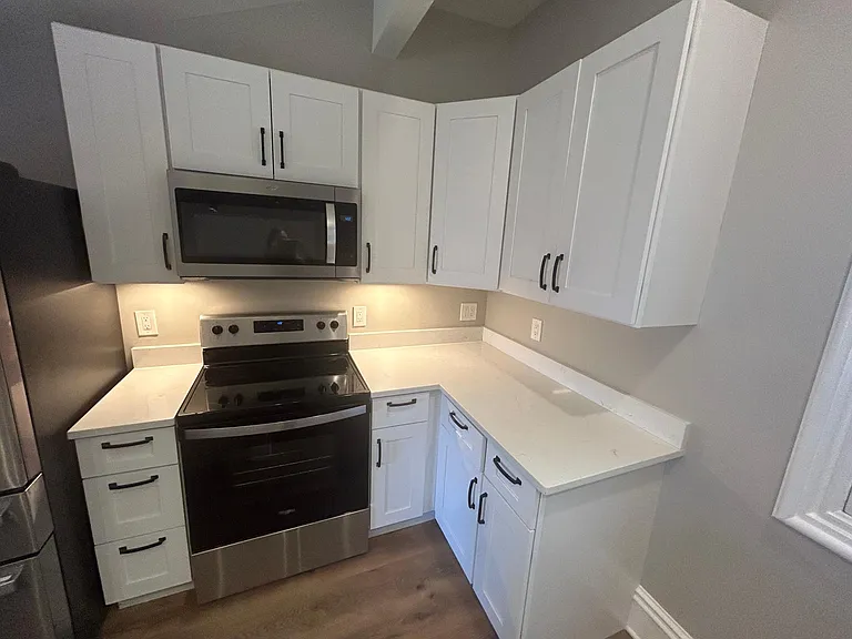 3805 Franklin Blvd #301 — Photo 17