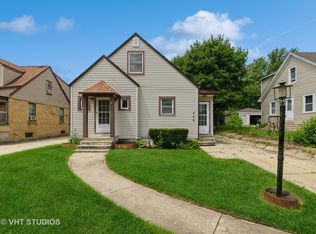 740 Leith Ave, Waukegan, IL 60085