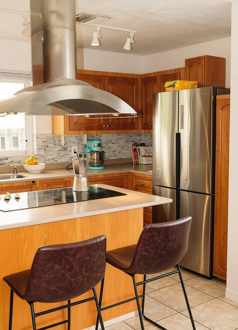 3 bed, 2.0 bath, 1150 sqft, $4,200 — Photo 4