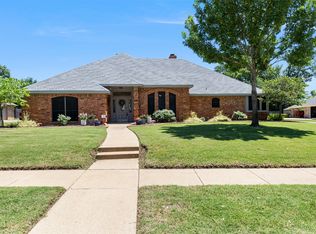 1414 O'Shannon Ln, Garland, TX 75044