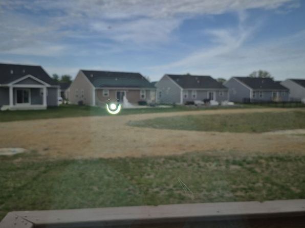 16248 John Adams Ln