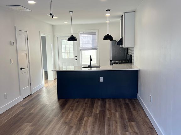 3rd image of 2048 N 13th Ave