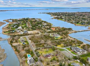 3 Brushy Neck Ln, Remsenburg, NY 11977