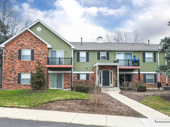 1308 McDowell Rd #104, Naperville, IL 60563