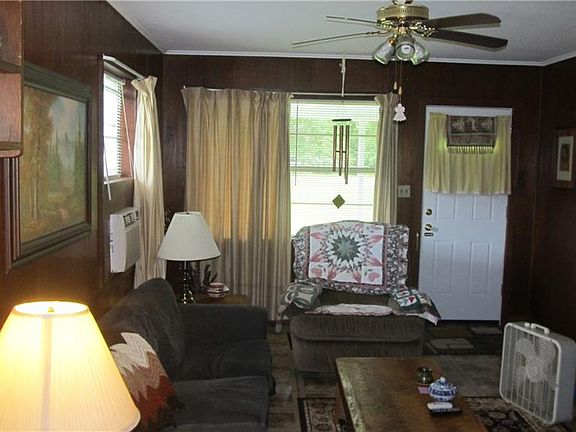 3rd image of 1178 Highway 628 St