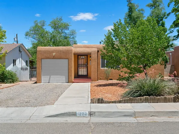 1220 Princeton Dr NE, Albuquerque, NM 87106