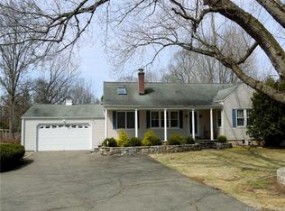 552 Ridge Rd, Orange, CT 06477