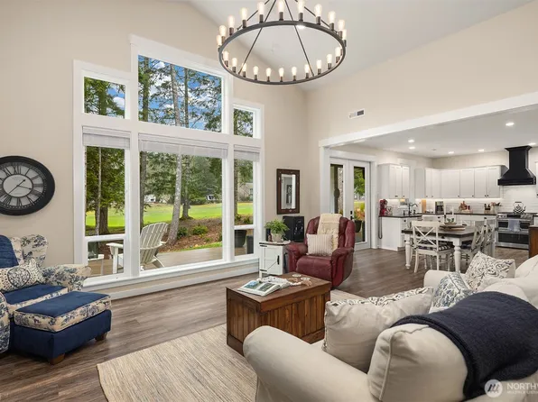 50 E Eastwood Lane, Union, WA 98592