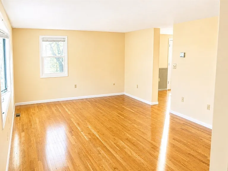 160 Cypress St #160 — Photo 4