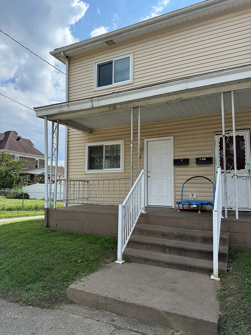 3 Elm Ave photo 1