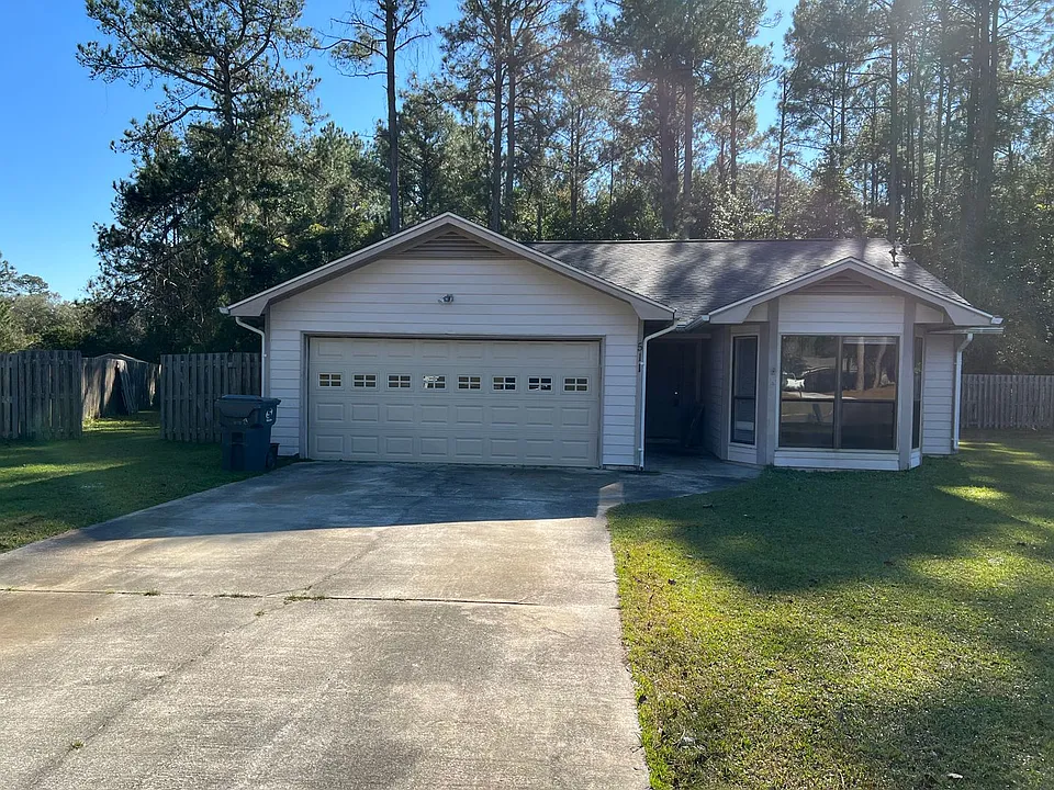 511 Moeckel Ln