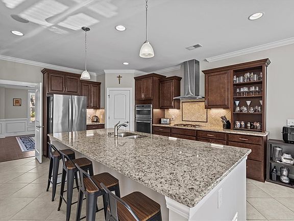 3rd image of 324 Crestgate Way