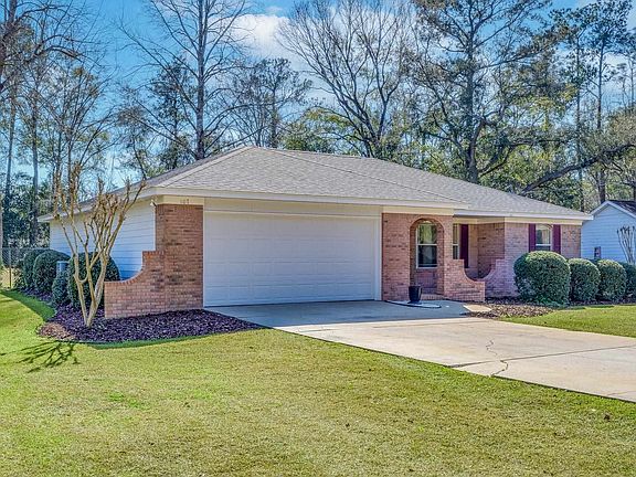 2nd image of 107 Shadow Oak Cir